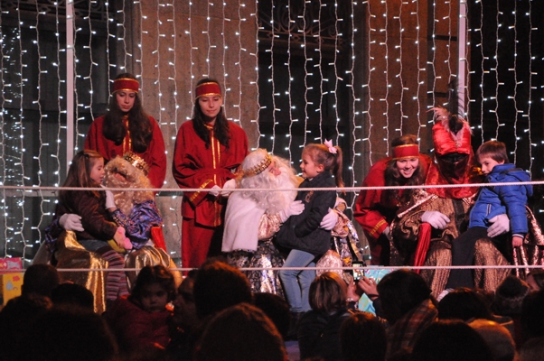 Visita de los Reyes Magos a Gondomar en enero de 2016